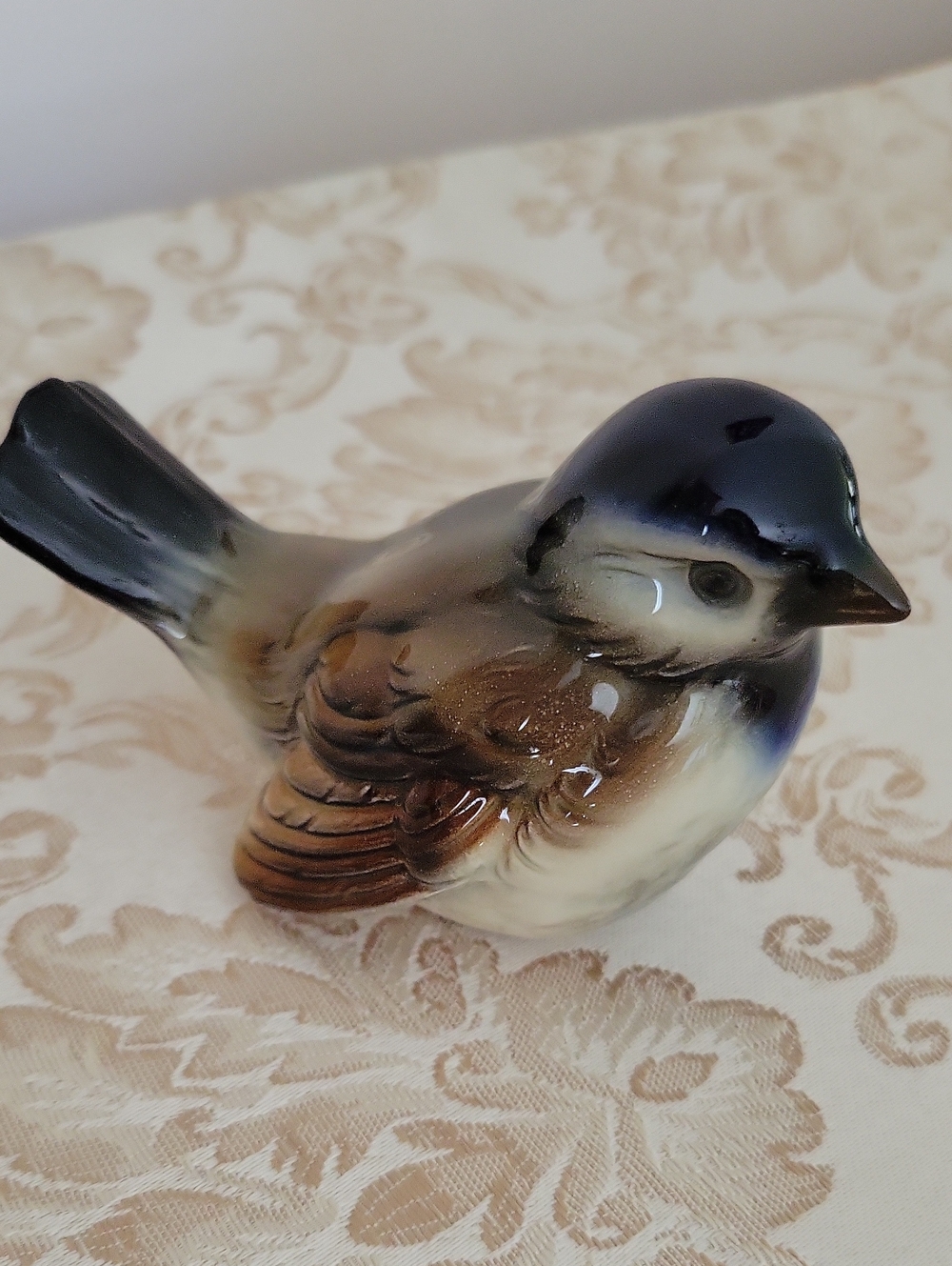 Goebel adorable little sparrow